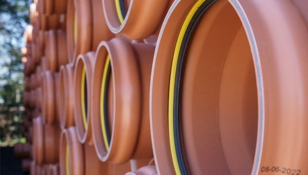 A bundle of ULTRA3 drainage pipe.